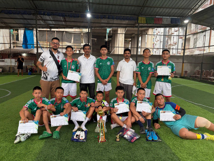 BAHAI SCHOOL TADONG CLINCHES RUNNER-UP TROPHY AT 'VIVA FUTSAL' TOURNAMENT!